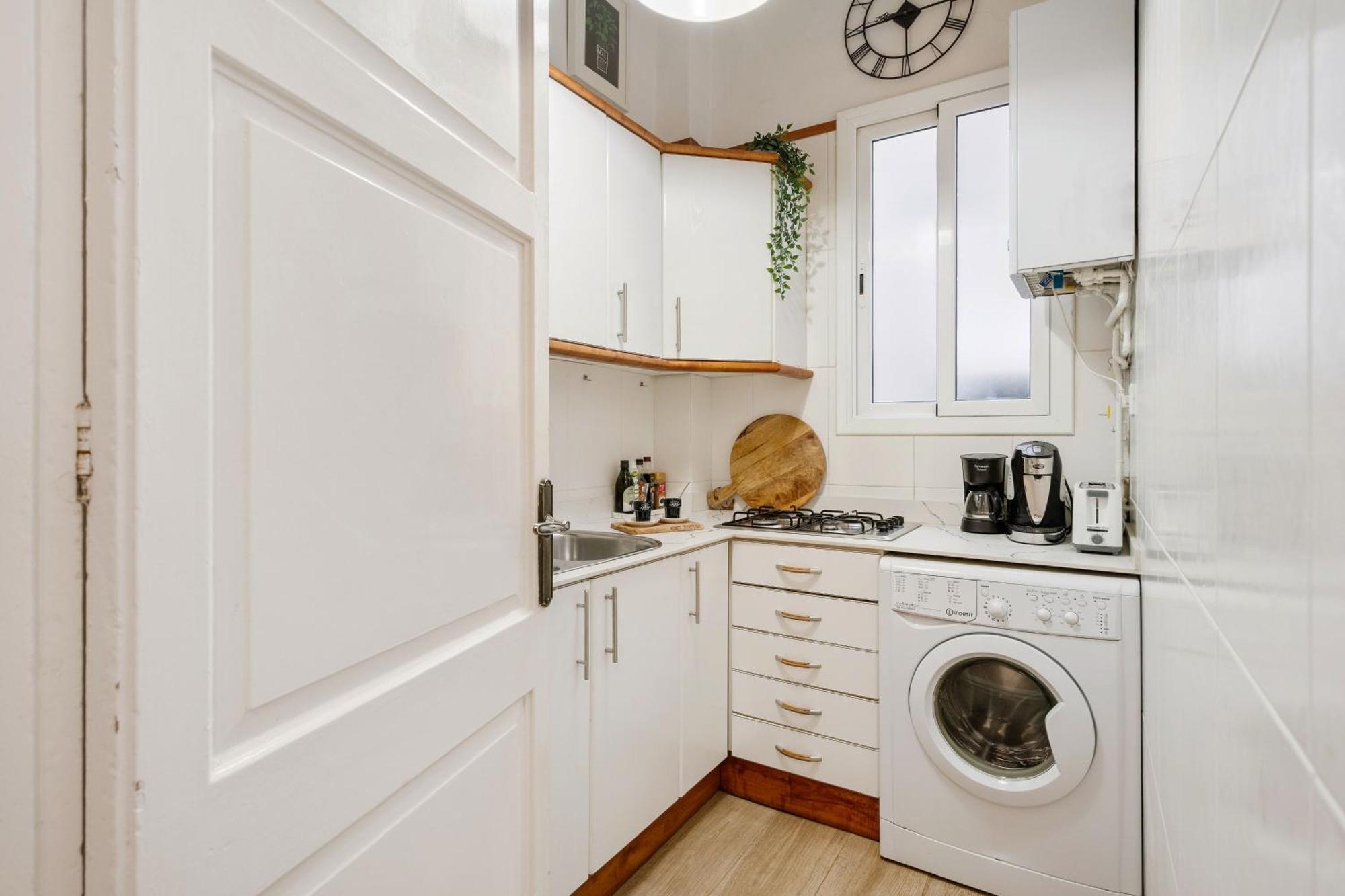 Apartament Fridays Flats Whisper-Quiet Near Sagrada'S Heart Barcelona Zewnętrze zdjęcie